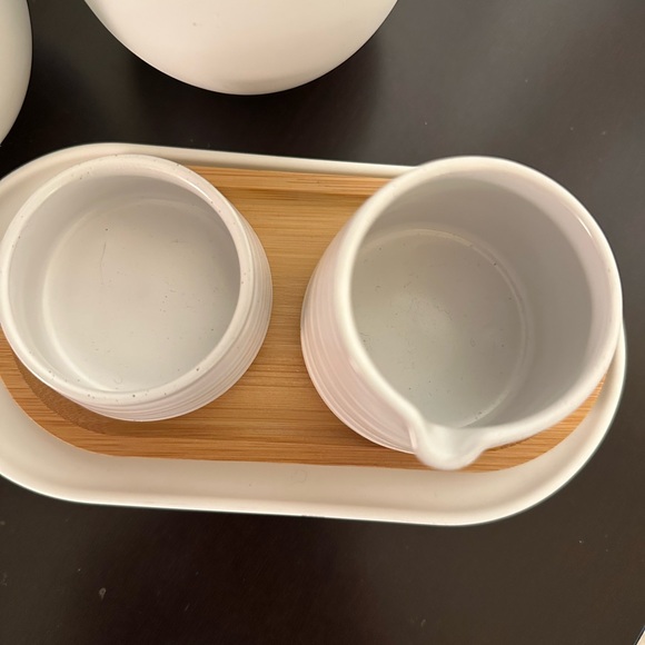 Nespresso coffee mug, creamer, sugar set - Picture 12 of 14